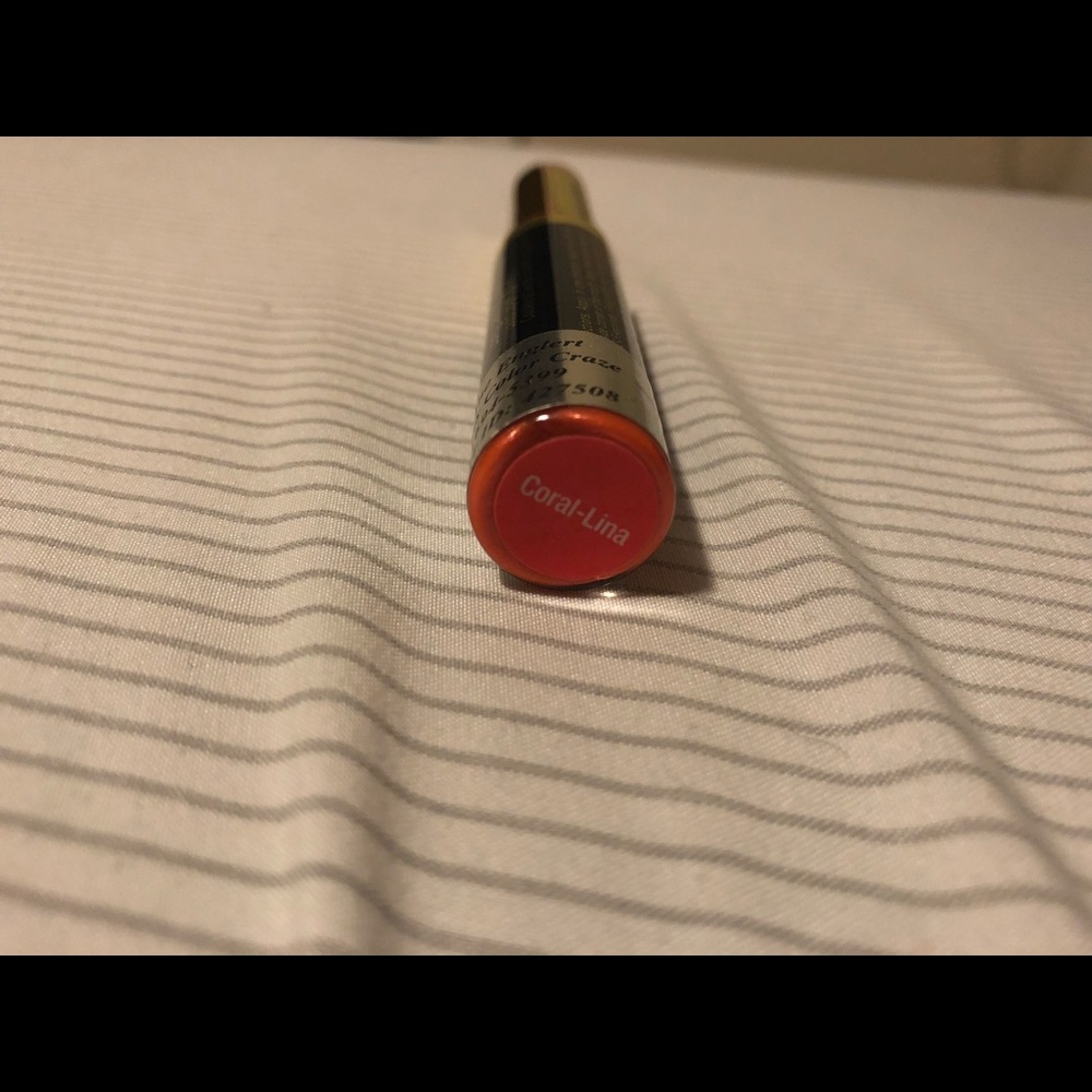 Coral-Lina lipsense